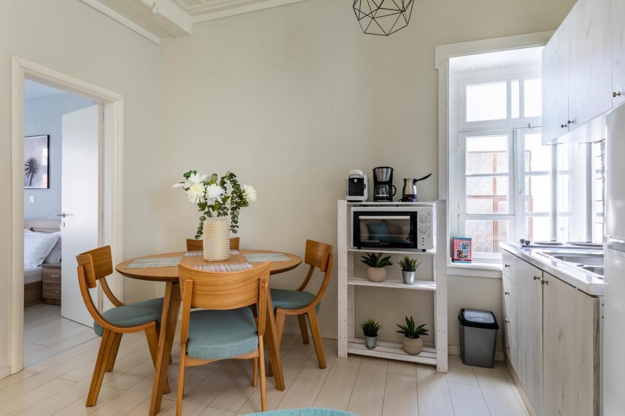 Helios Lovely Apartment สโกเปลอสทาวน์ ภายนอก รูปภาพ