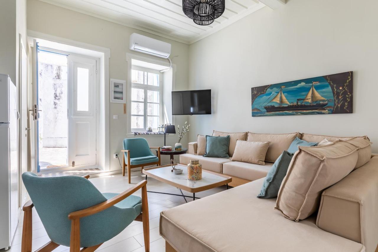 Helios Lovely Apartment สโกเปลอสทาวน์ ภายนอก รูปภาพ